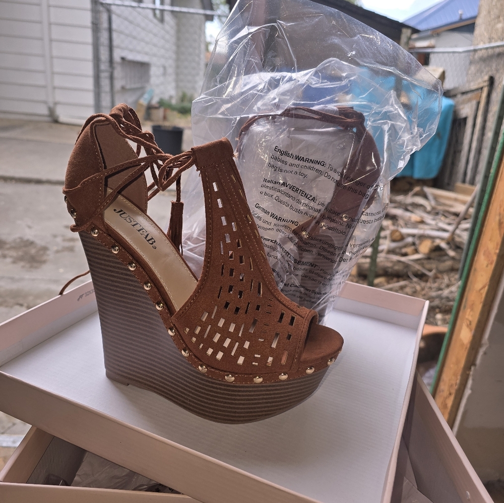 Wedges Size 7